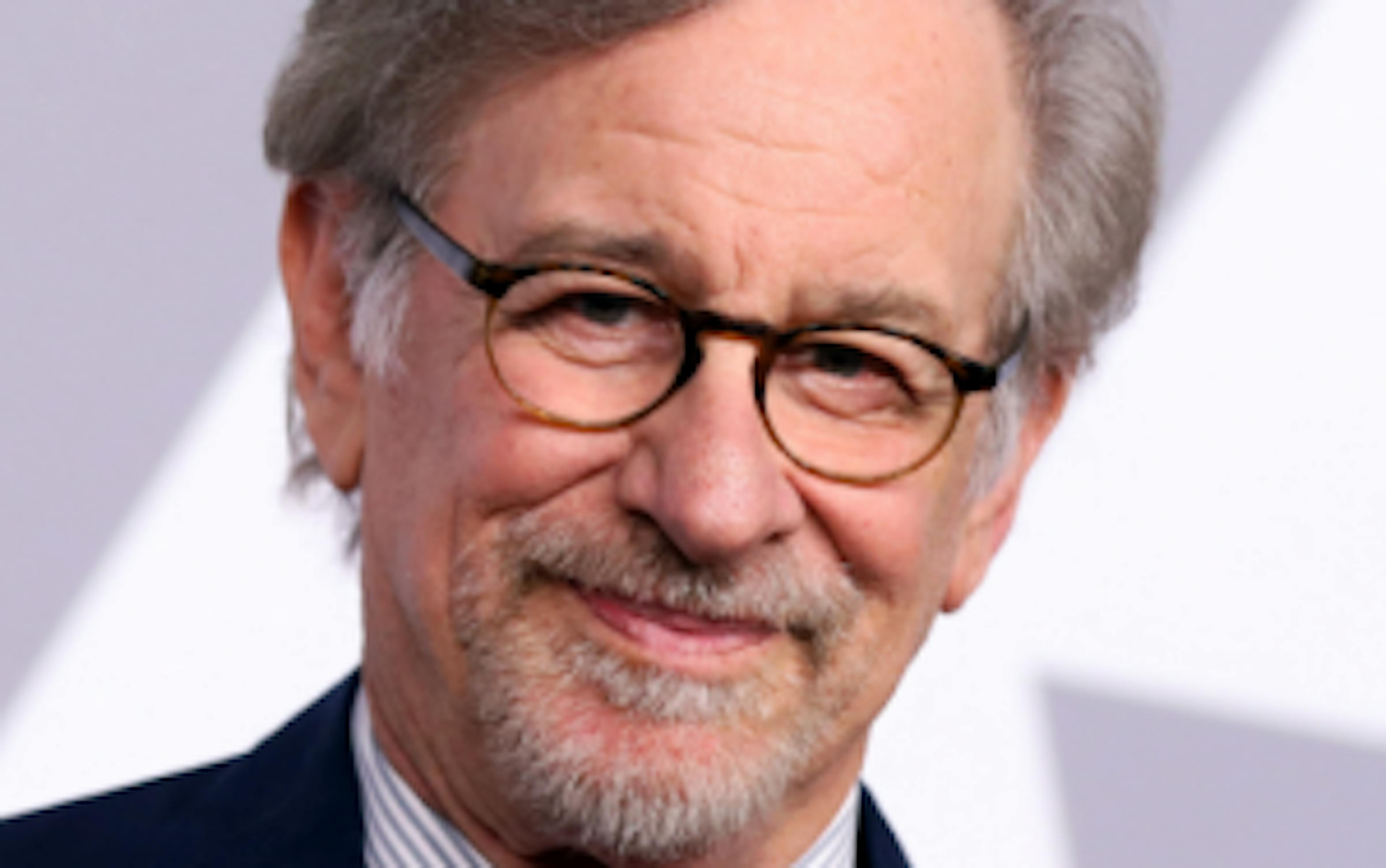 ntiwmgu3zjitzjywnc00nzljlwfmndatnzflzjcymdbiyzcx steven spielberg une