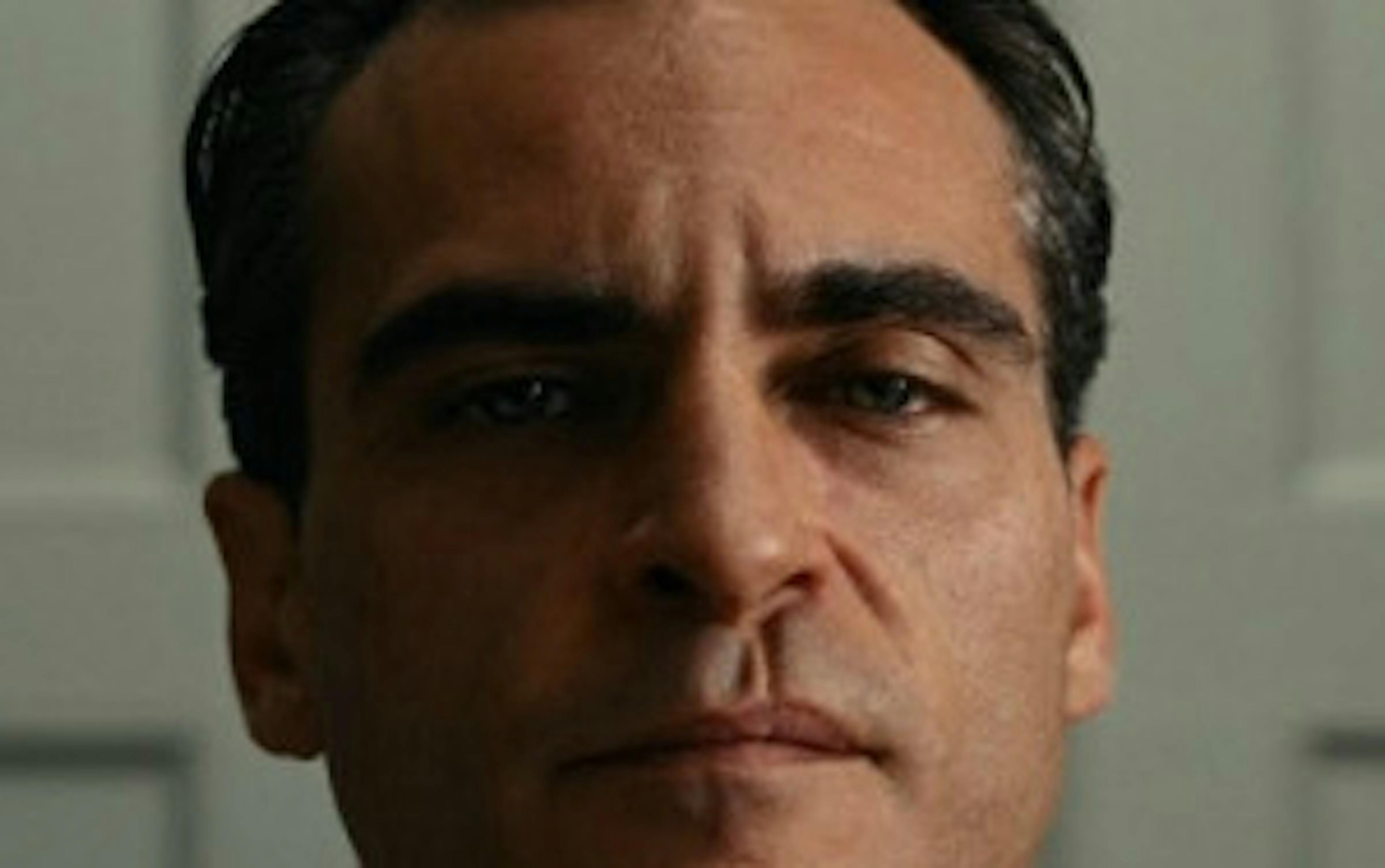 zjnmnzgxzgytnweyzi00zdrkltkxmzqtnzdkndk5mjlkzwm1 joaquin phoenix une