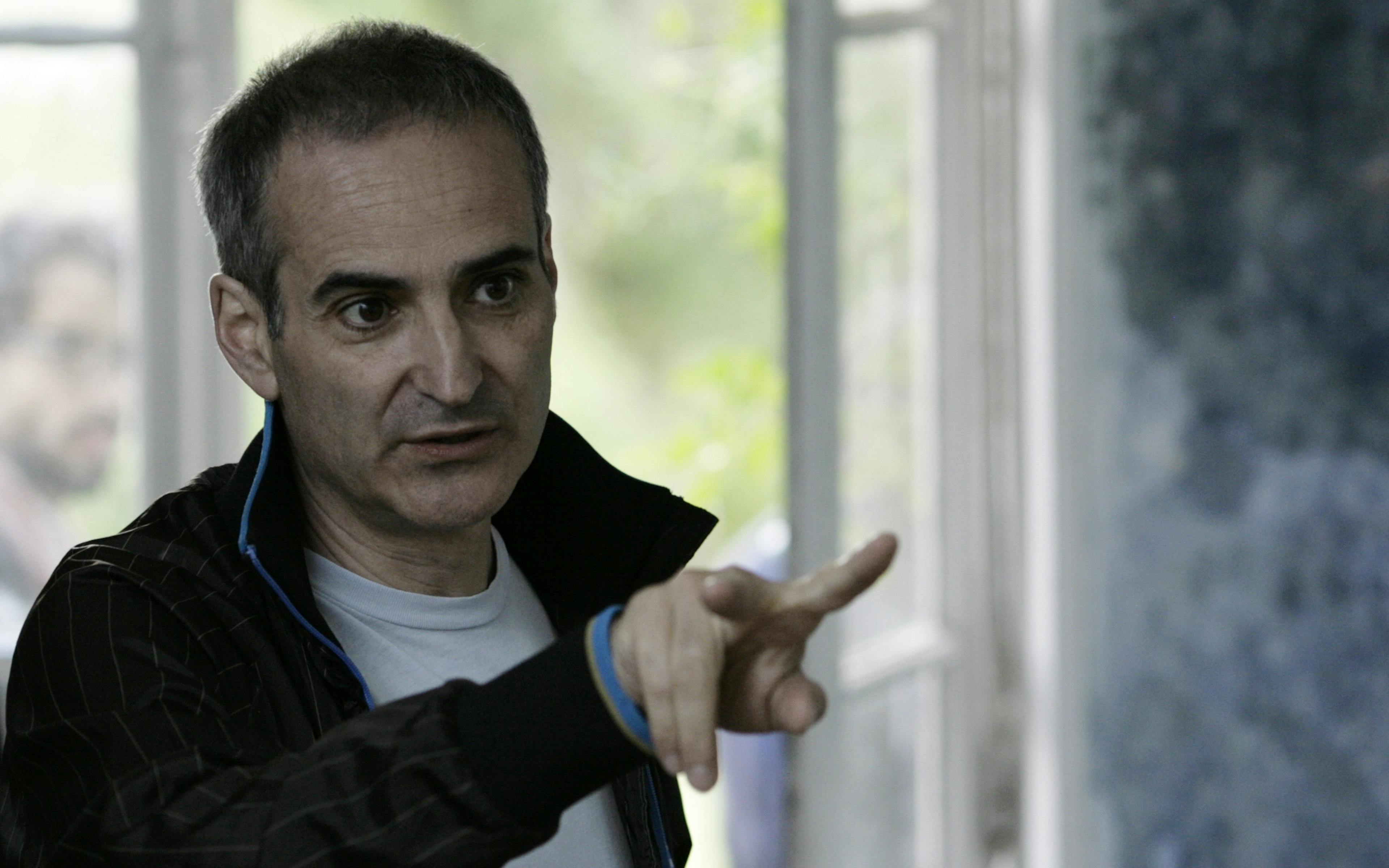 zmchhpm069vx1mkq olivier assayas tournage apres mai c carole bethuel